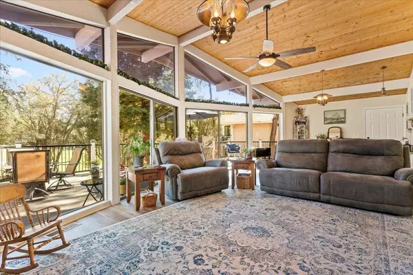 17903 Jayhawk DR, Penn Valley, CA 95946