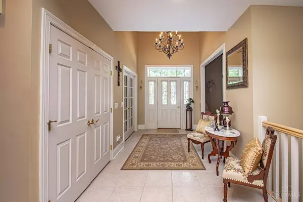 1248 Courtyard Pl, Centerville, OH 45458