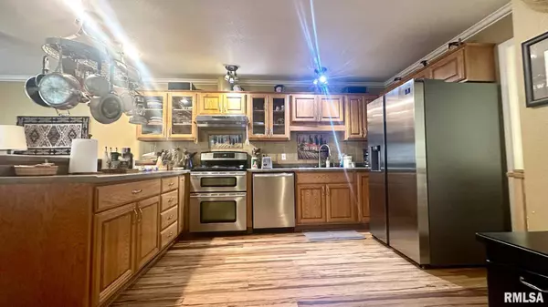 5016 LAKE RIDGE DR, Quincy, IL 62305