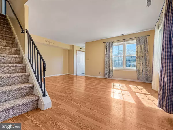 16 PENNINGTON LN, Quakertown, PA 18951