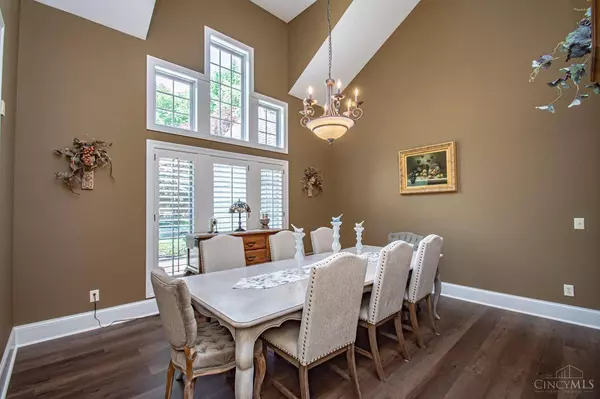 1248 Courtyard Pl, Centerville, OH 45458