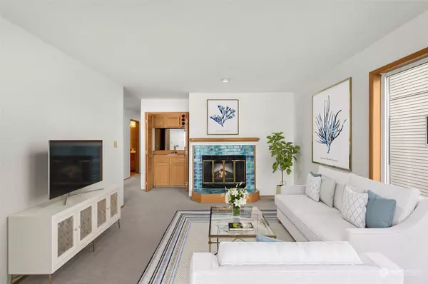 1526 Alki AVE SW ##201, Seattle, WA 98116