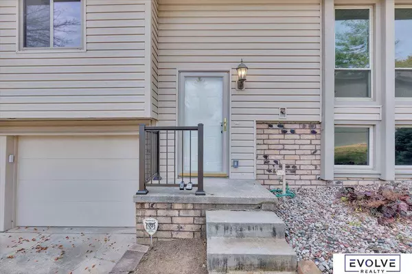 14735 O Circle, Omaha, NE 68137