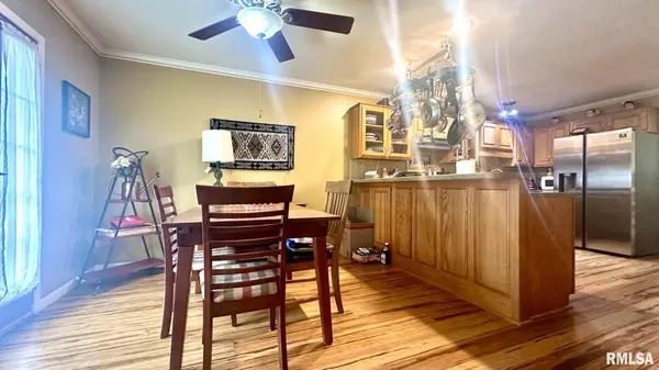 5016 LAKE RIDGE DR, Quincy, IL 62305