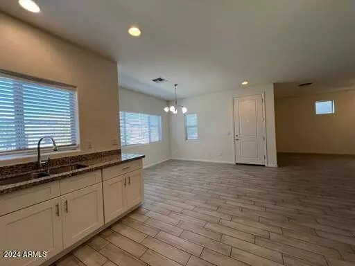 1742 W POLLACK Street, Phoenix, AZ 85041