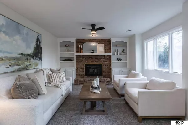 2813 Nottingham Drive, Bellevue, NE 68123