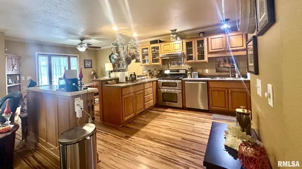 5016 LAKE RIDGE DR, Quincy, IL 62305