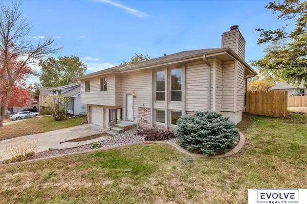 14735 O Circle, Omaha, NE 68137