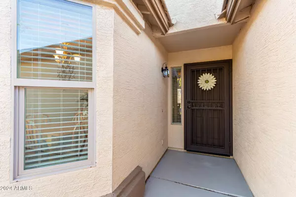 3529 E HAZELTINE Way, Chandler, AZ 85249