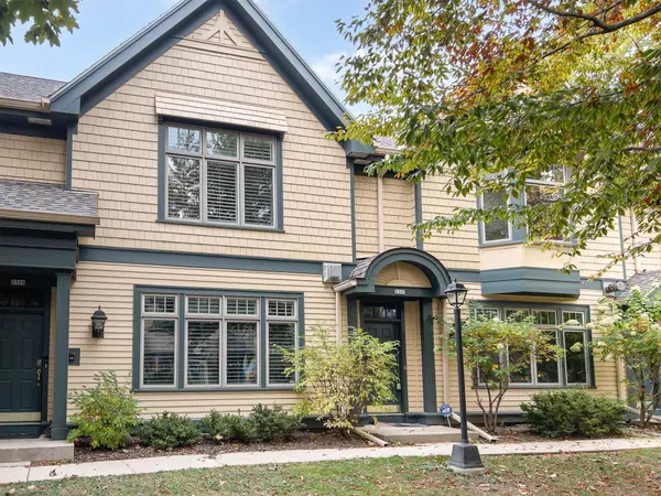 2307 E Stratford Unit B, Shorewood, WI 53211