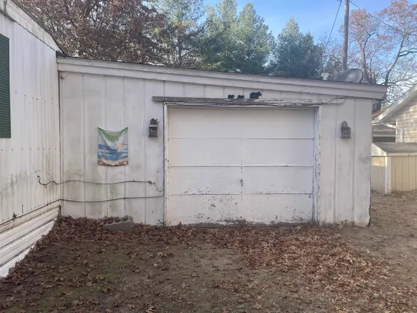 N8941 Deer Path Road, New Lisbon, WI 53950