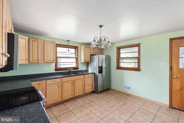 909 PENNSYLVANIA AVE, Winchester, VA 22601