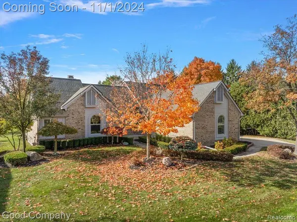 995 ELMSMERE Drive, Northville, MI 48167