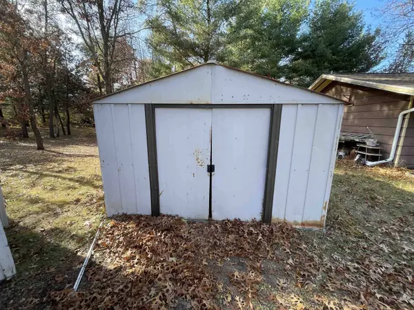 N8941 Deer Path Road, New Lisbon, WI 53950