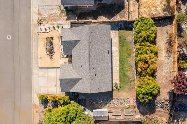 3148 Avington WAY, Shasta Lake, CA 96019