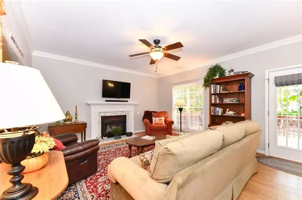 4204 Cove CT, High Point, NC 27265