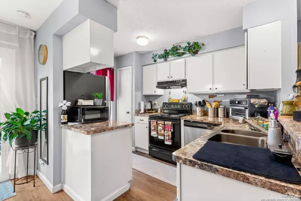 11530 CASA ALTO ST, San Antonio, TX 78233-6457