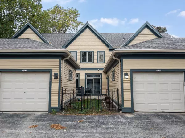 2307 E Stratford Unit B, Shorewood, WI 53211