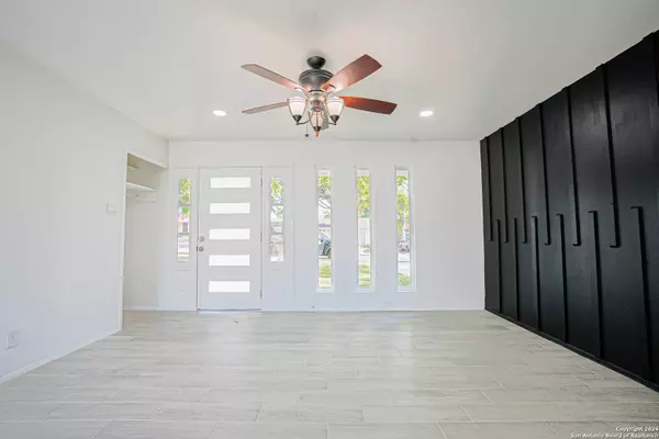 139 MEADOW VALLEY ST, San Antonio, TX 78227