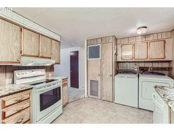 11460 SW ROYAL VILLA DR, Tigard, OR 97224