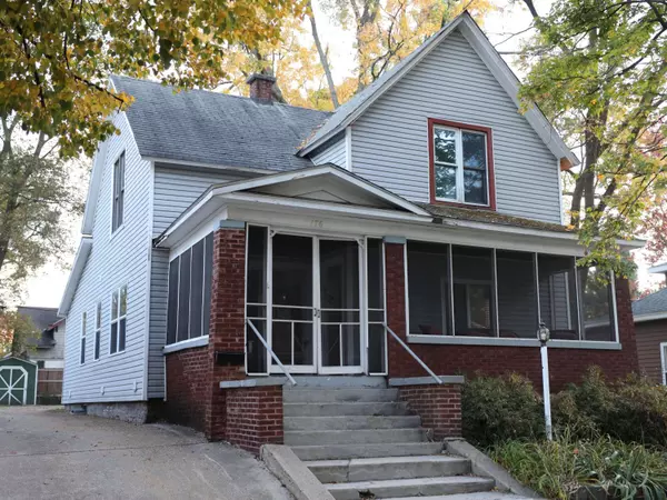 176 W 10th, Holland, MI 49423