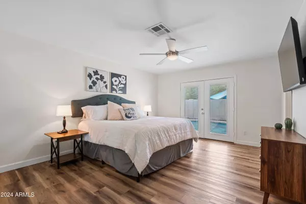 6351 E WALTANN Lane, Scottsdale, AZ 85254