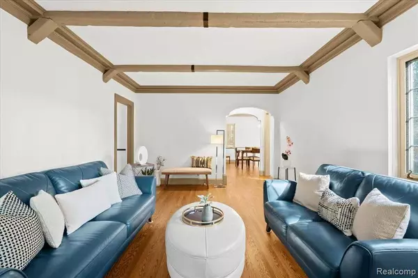 26431 MEADOWOOD Court S, Lathrup Village, MI 48076