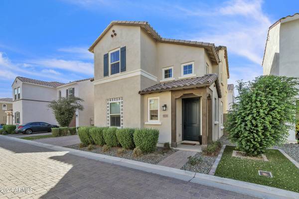 9734 E AXLE Avenue, Mesa, AZ 85212