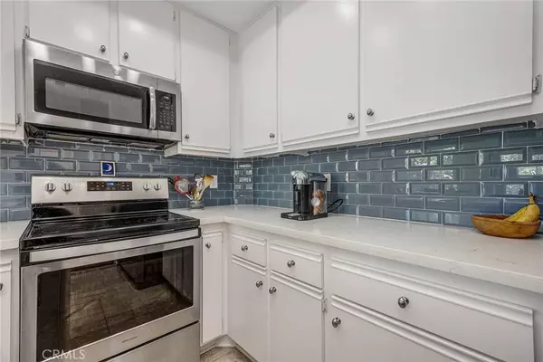 232 Gallery WAY, Tustin, CA 92782