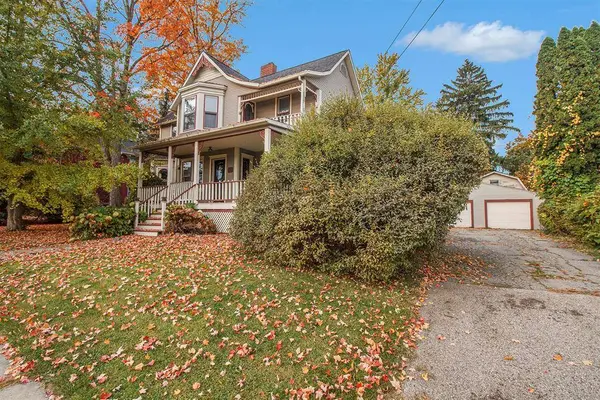 233 N Grand Street, Fowlerville, MI 48836