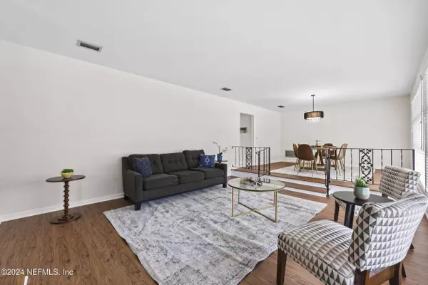 7235 TONGA DR, Jacksonville, FL 32216