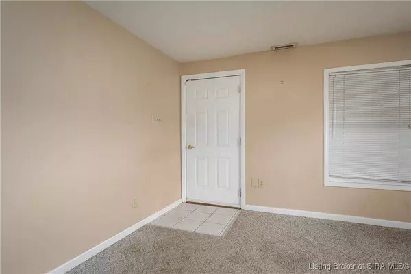 206 Myrtle ST, Jeffersonville, IN 47130