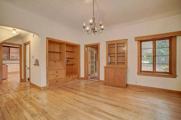 1035 Saint Croix AVE W, Stillwater, MN 55082