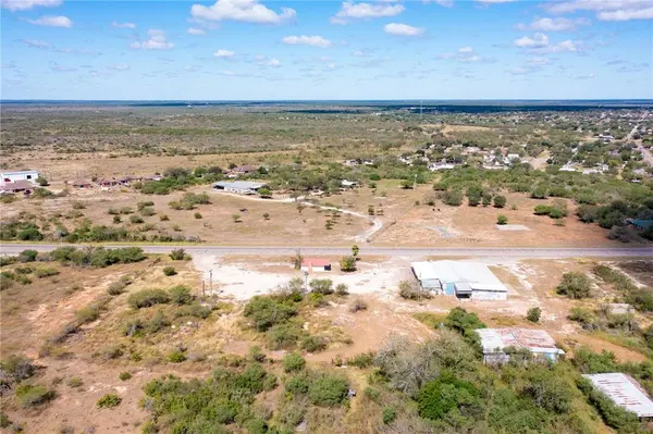 1065 S Smith, Hebbronville, TX 78361