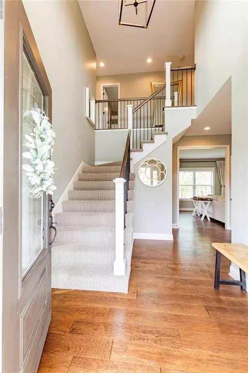 9037 SW 10th ST, Lee's Summit, MO 64064