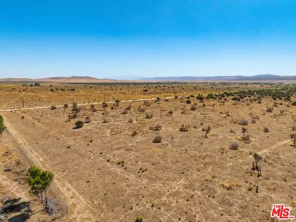 190 W Avenue D-4, Lancaster, CA 93536