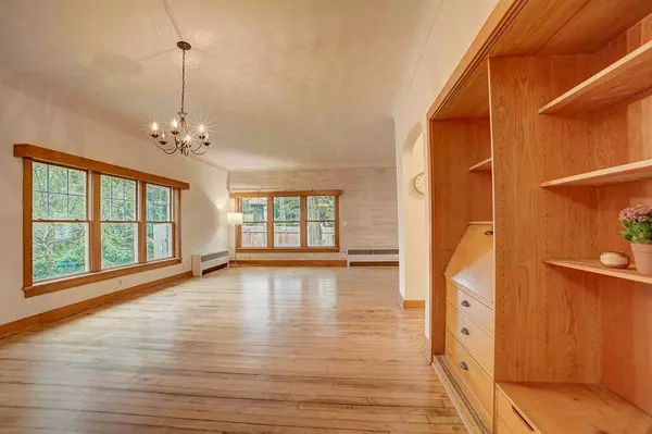 1035 Saint Croix AVE W, Stillwater, MN 55082