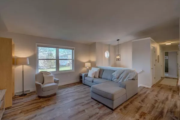 6225 Camino Way, Madison, WI 53719