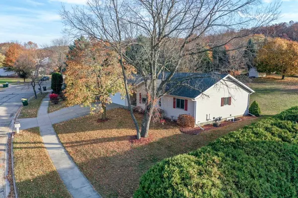 2006 Winfield Drive, Reedsburg, WI 53959