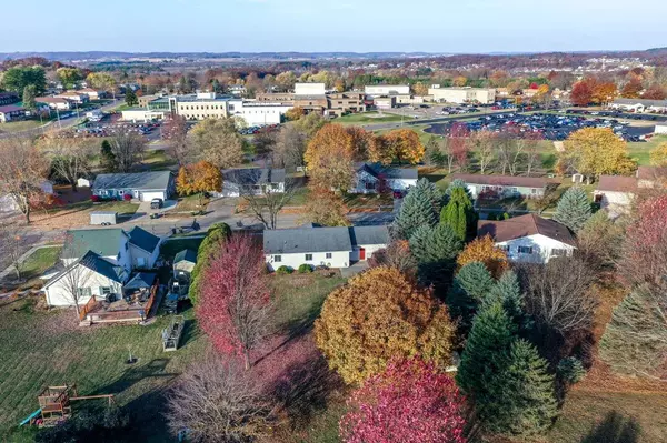 2006 Winfield Drive, Reedsburg, WI 53959