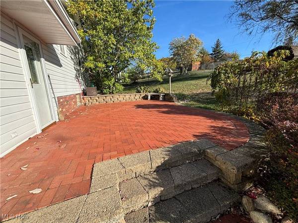 69899 The Meadows, St. Clairsville, OH 43950