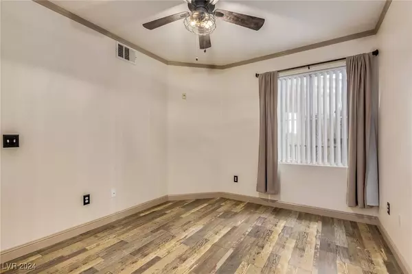 7147 S Durango Drive #304, Las Vegas, NV 89113