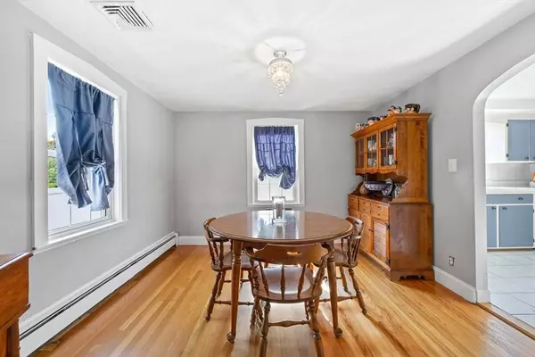 81 Bancroft Rd, Melrose, MA 02176