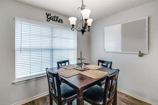 327 Shady Valley Drive, Mansfield, TX 76063