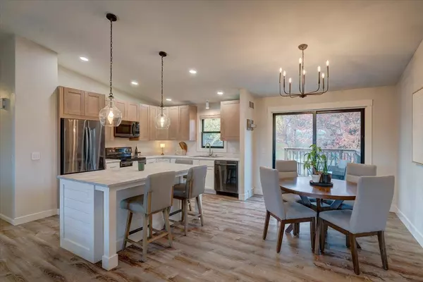 6225 Camino Way, Madison, WI 53719