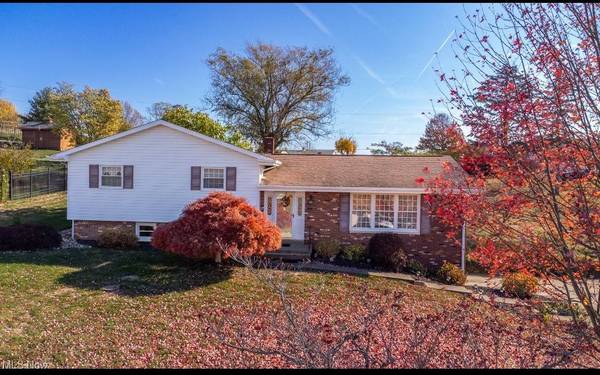 69899 The Meadows, St. Clairsville, OH 43950