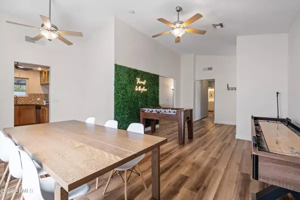 6351 E WALTANN Lane, Scottsdale, AZ 85254