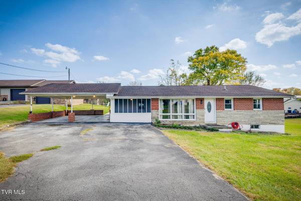 125 Post Oak DR, Kingsport, TN 37663