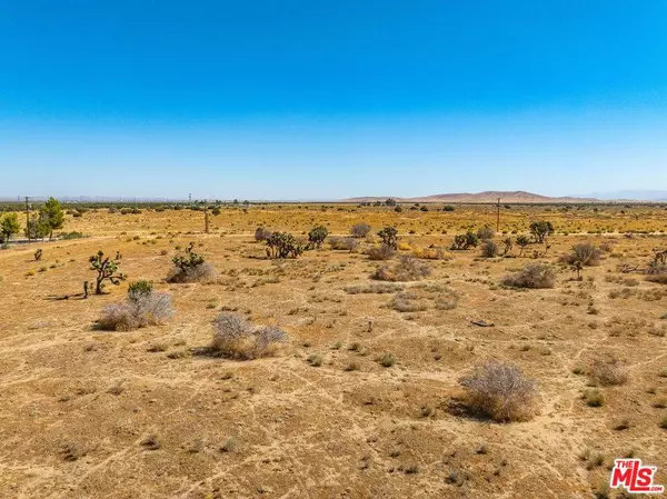 190 W Avenue D-4, Lancaster, CA 93536