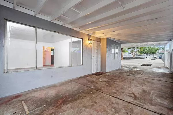 728 Fergus ST, San Diego, CA 92114